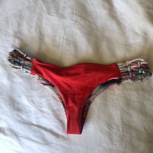 San Lorenzo reversible bottoms. Size M.